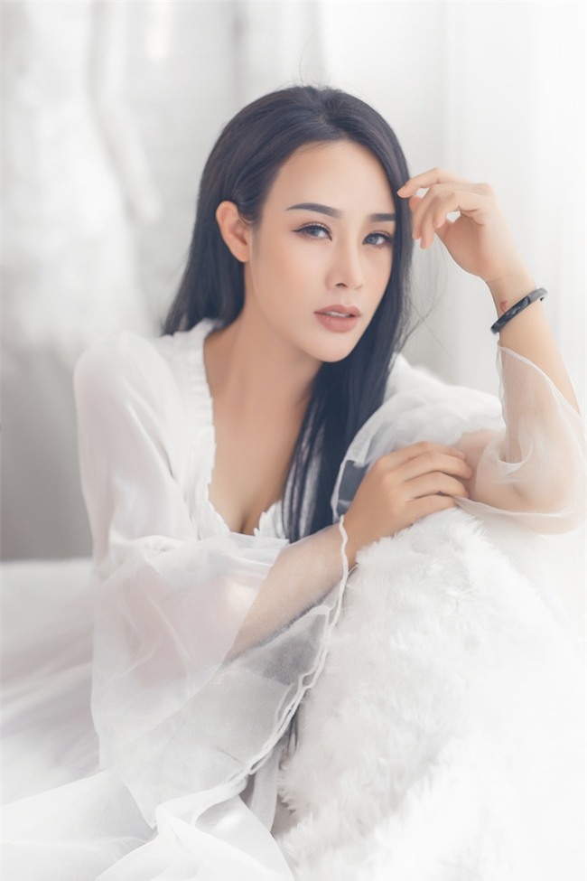 vo trong tan, viet hoan xinh dep, gioi giang khien chong vua yeu vua ne hinh anh 13