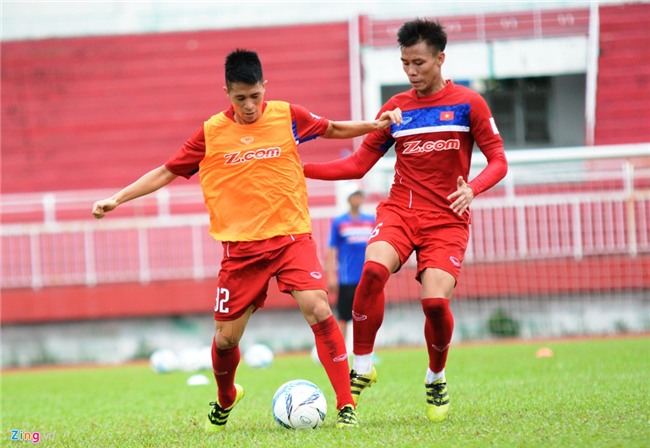 Xuan Truong than thien voi fan o ngay dau tap trung hinh anh 5