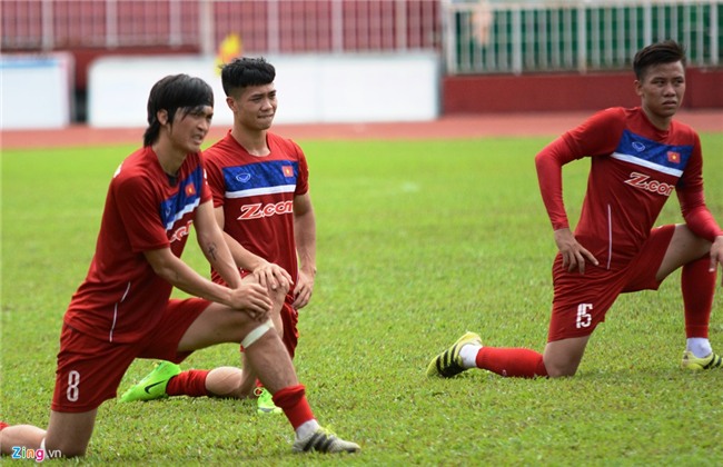 Xuan Truong than thien voi fan o ngay dau tap trung hinh anh 6