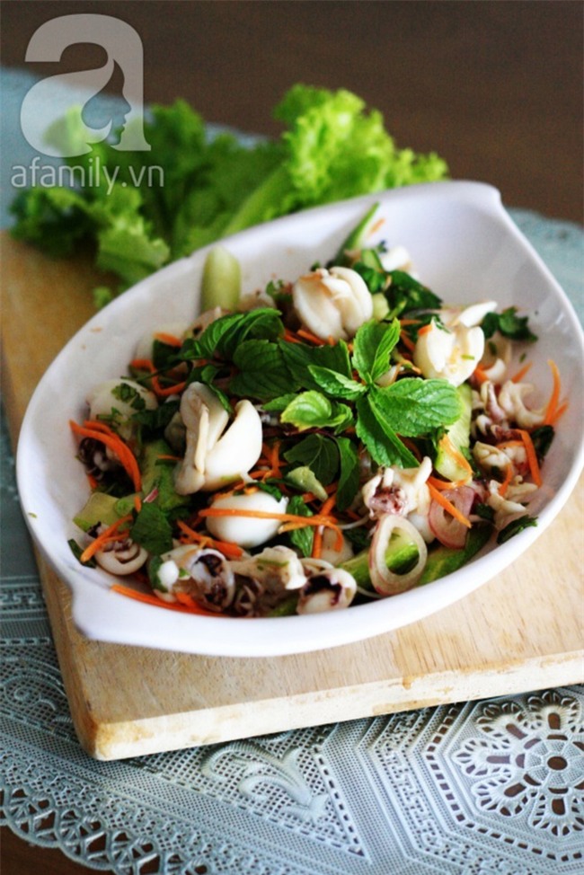 Mùa hè nhất định không thể bỏ qua món gỏi mực mát ngon lại bổ dưỡng - Ảnh 8.