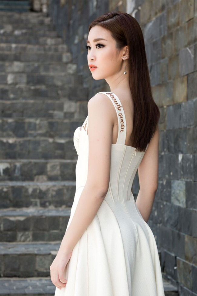 Hoa hậu Mỹ Linh “lột xác” đi chấm thi The Face - Ảnh 8.