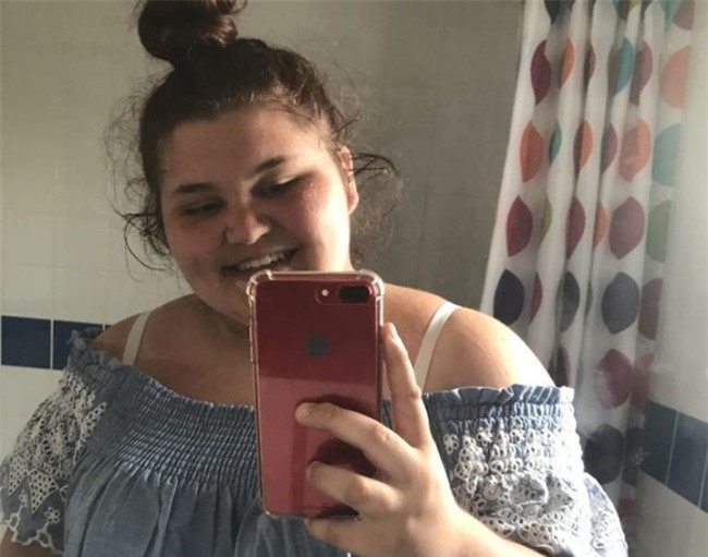 Bi bat nat vi beo, co gai quyet tam mac bikini ra bien hinh anh 3