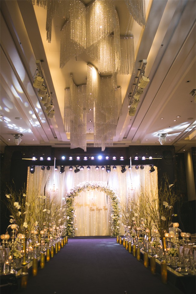 Đám cưới dát vàng của cặp đôi mới gặp lần 2 chàng đã khăng khăng đòi cưới - Ảnh 6.