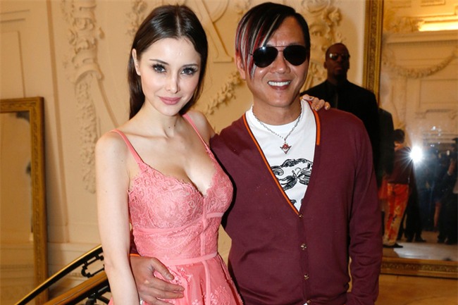 Phát ghen với cuộc sống xa hoa của những cô nàng xinh đẹp, lấy được chồng giàu lại biết cưng chiều vợ hết mực - Ảnh 21.