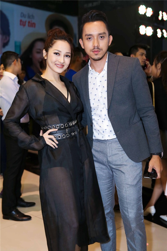 Truong Giang, Nha Phuong mac do doi di xem phim hinh anh 6