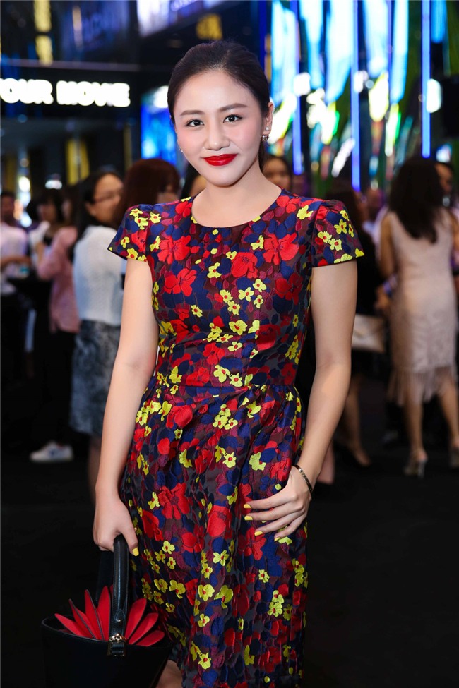 Truong Giang, Nha Phuong mac do doi di xem phim hinh anh 7