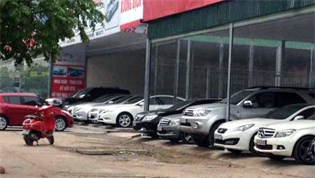 Oto cu e tham, ban lo chang ai mua: Buon to, lo nang hinh anh 1