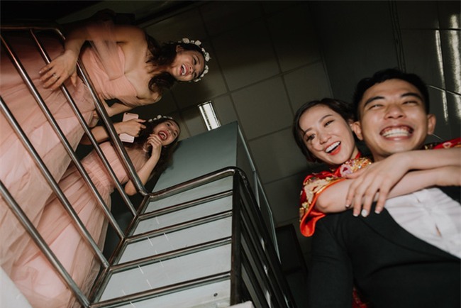 Một thập kỷ yêu và đám cưới “bá đạo” cô dâu mời nguyên dàn phù rể uống nước tương xá xị - Ảnh 11.