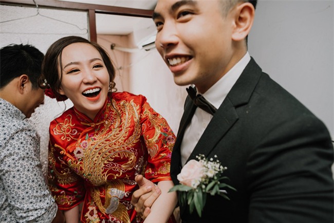 Một thập kỷ yêu và đám cưới “bá đạo” cô dâu mời nguyên dàn phù rể uống nước tương xá xị - Ảnh 12.