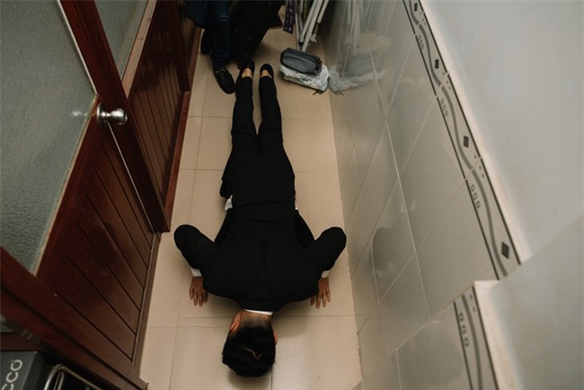 Một thập kỷ yêu và đám cưới “bá đạo” cô dâu mời nguyên dàn phù rể uống nước tương xá xị - Ảnh 14.