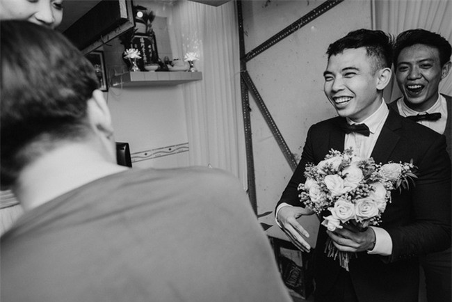 Một thập kỷ yêu và đám cưới “bá đạo” cô dâu mời nguyên dàn phù rể uống nước tương xá xị - Ảnh 10.