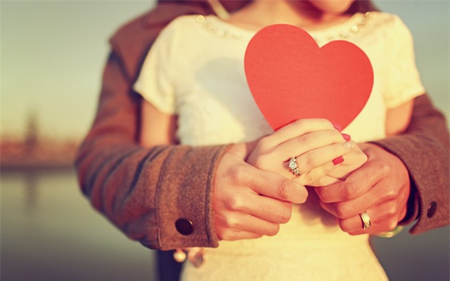 Đừng tâm sự hay tìm lời khuyên về tình cảm nếu không muốn tự hủy hoại tình yêu của mình - Ảnh 1.