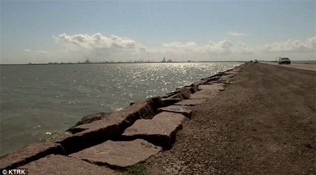 Cảnh giác: Một tuần sau khi đi bơi, bé trai bốn tuổi bất ngờ chết đuối cạn - Ảnh 2.