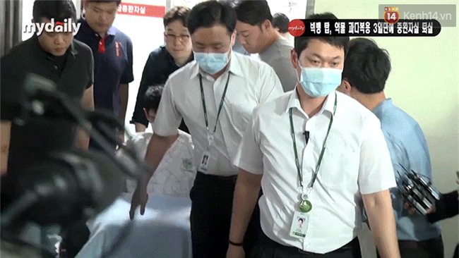Clip: T.O.P rời khỏi bệnh viện trong khung cảnh hỗn loạn: Tôi xin lỗi - Ảnh 2.