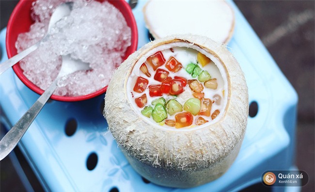 2 món ăn trong quả dừa đang cực hot ở Hà Nội bạn nhất định phải thử - Ảnh 8.