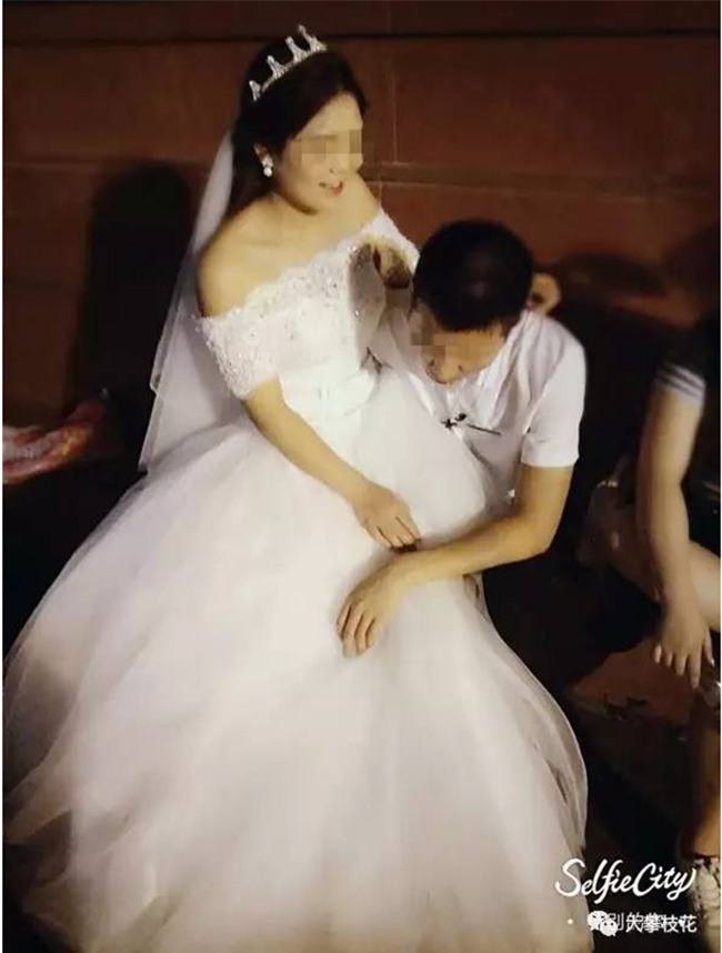 Được bạn gái mặc váy cưới quỳ gối cầu hôn, chàng trai trẻ đã có câu trả lời bất ngờ - Ảnh 5.