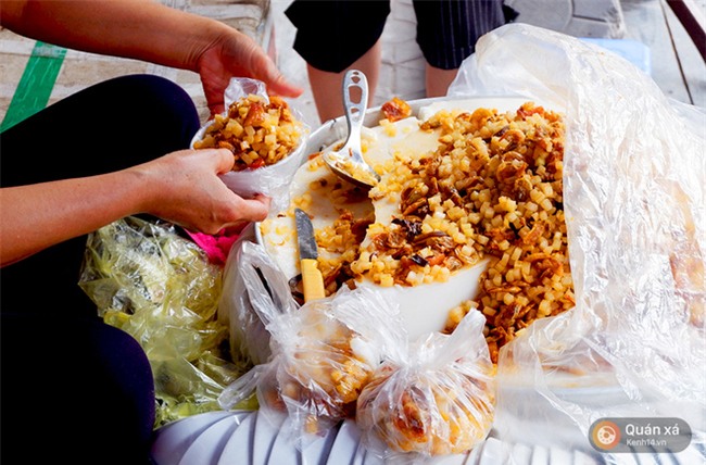 Đến Hải Phòng mà không ăn thử bánh đúc vô cùng đặc biệt này là một thiếu sót lớn - Ảnh 9.