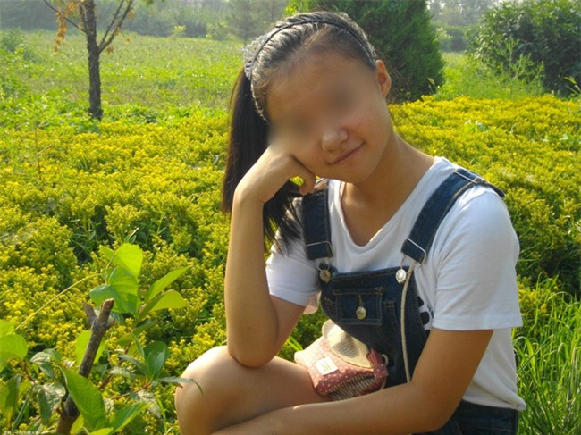 Cô bé 15 tuổi mang thai với cậu bạn cùng trường và nguyên nhân khiến người mẹ trẻ phải đau lòng - Ảnh 1.