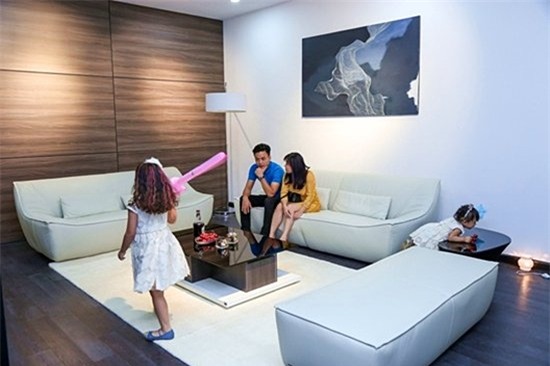 Cuộc sống trái ngược nhau của dàn diễn viên phim Người phán xử - Ảnh 14.