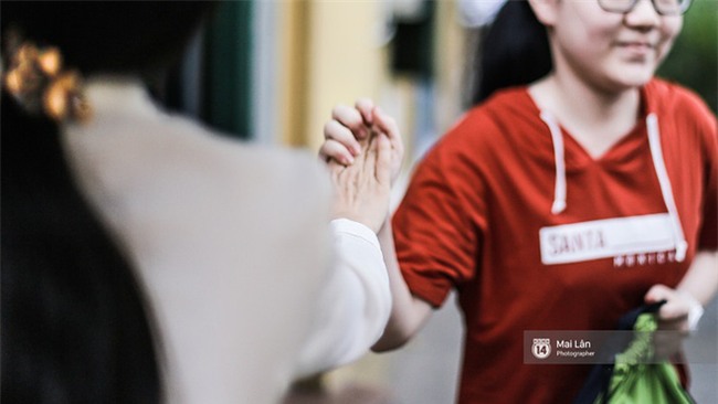 neu-ai-muon-hieu-long-cha-me-hay-cu-den-cong-truong-nhung-ngay-thi4