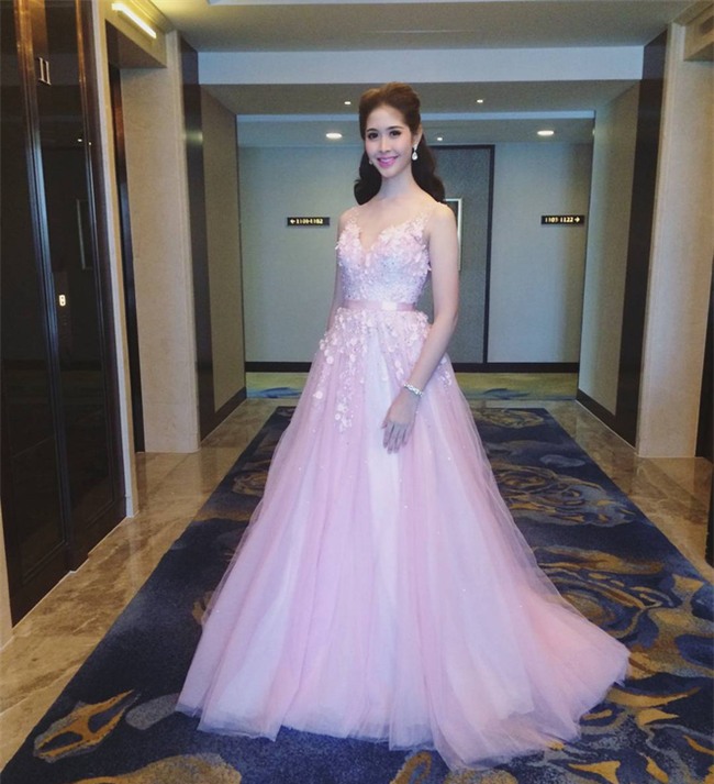 Nhan sắc đẹp tựa nữ thần của thí sinh Hoa hậu chuyển giới Thái Lan khiến phái nữ cũng phải ghen tị - Ảnh 12.