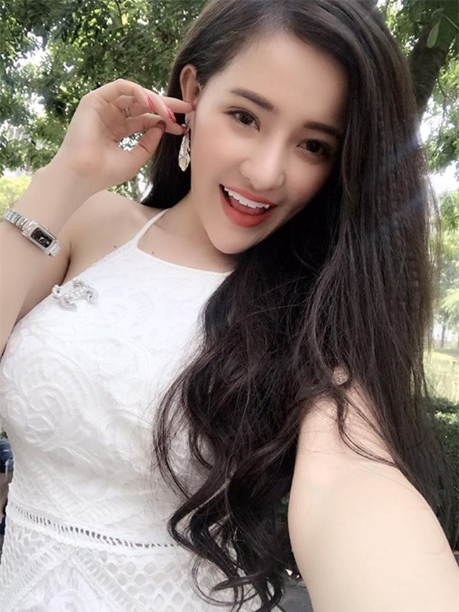 3 co gai chua tron 20 khien bao chang trai say dam hinh anh 24