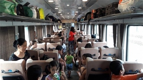 Đường sắt đồng loạt tung 8.000 vé tàu 10.000 đồng - 1