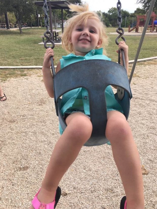 Mỹ: Bỏ mặc 2 con trong ô tô suốt 15 tiếng để đi tiệc tùng, bà mẹ 19 tuổi nhận cái kết đau đớn - Ảnh 2.