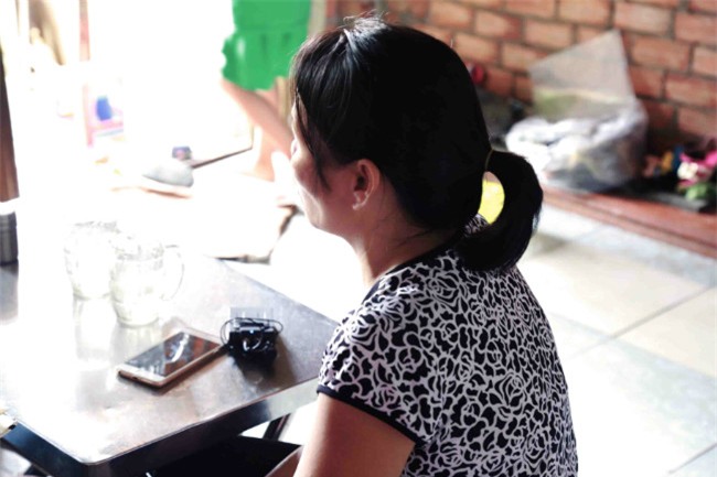 nguoi me dau don vi 2 con gai song sinh moi 6 tuoi bi ga hang xom xam hai tinh duc - 2