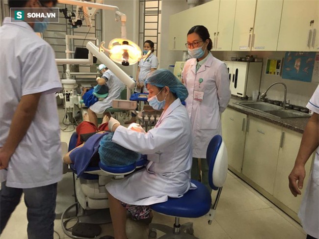 Bác sĩ BV Răng Hàm Mặt TƯ: 90% người Việt mắc bệnh răng miệng và 6 sai lầm chăm sóc răng - Ảnh 2.