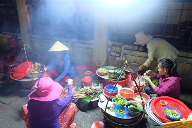 7 món ăn đường phố đến Hội An chưa ăn đủ thì đừng về - Ảnh 8.