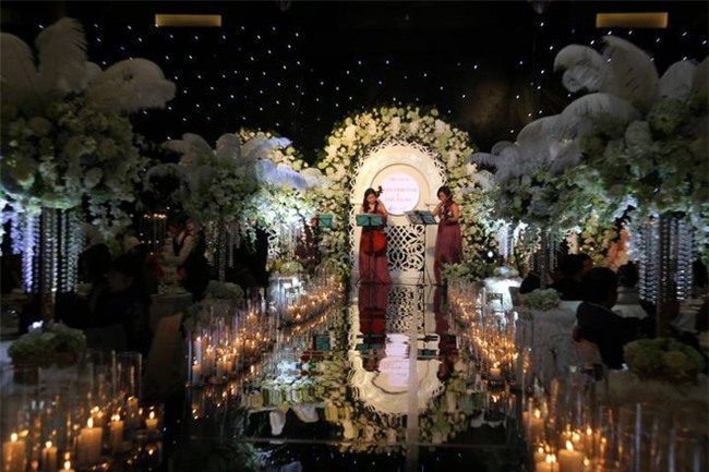 Người đẹp – đại gia và những đám cưới xa xỉ “kẻ tám lạng người nửa cân” khiến ai cũng phải mắt tròn mắt dẹt - Ảnh 14.