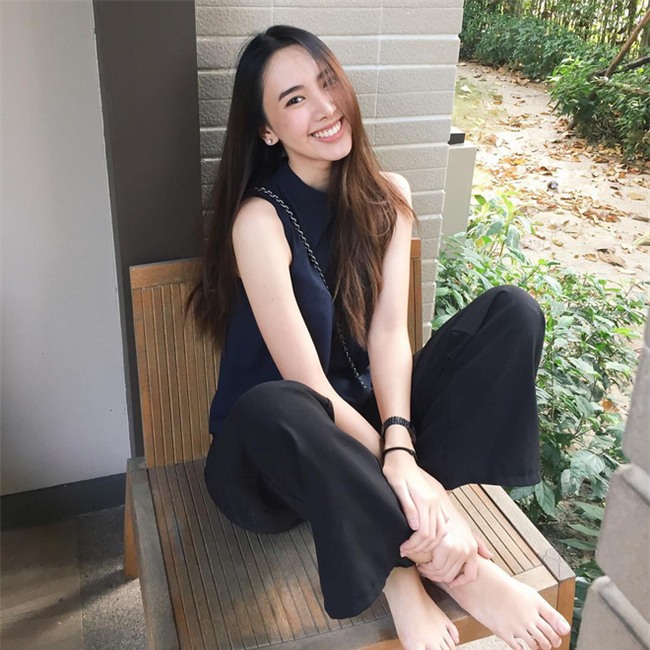 Chẳng cần xinh xuất sắc, cô bạn Thái Lan với nụ cười tươi như hoa hậu vẫn khiến người ta yêu thầm - Ảnh 13.