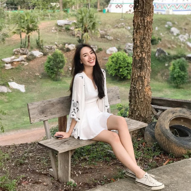 Chẳng cần xinh xuất sắc, cô bạn Thái Lan với nụ cười tươi như hoa hậu vẫn khiến người ta yêu thầm - Ảnh 14.