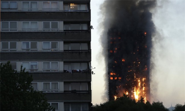 Nan nhan vu chay o London: Toi da mat tat ca hinh anh 1