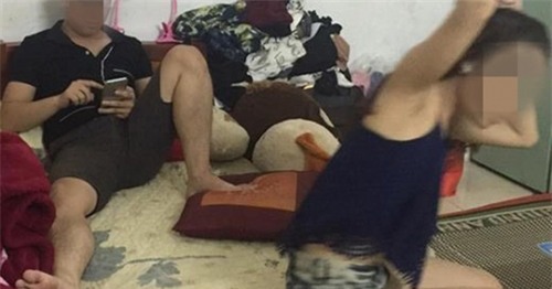 bạn dan nguoi yeu ve phong tro o, nam sinh bong dung bị "dá" keu troi: "tao da lam gi sai?" - 1