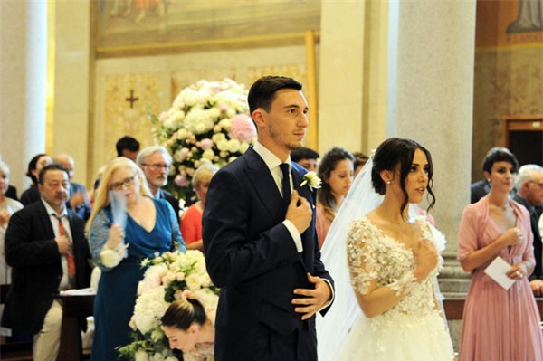 Lễ cưới lung linh của trai đẹp Darmian - Ảnh 10.