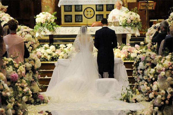 Lễ cưới lung linh của trai đẹp Darmian - Ảnh 5.