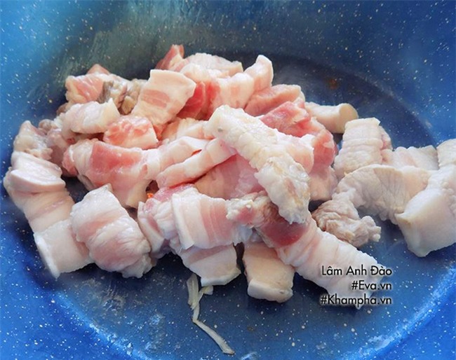 thit lon rim chao la mieng dua com ngay mua - 4