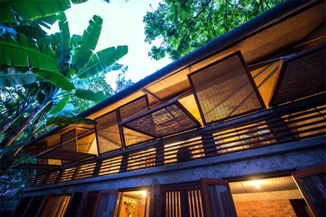 giua trung tam ha noi co ngoi nha tre truyen thong dep the nay sao? hinh anh 6