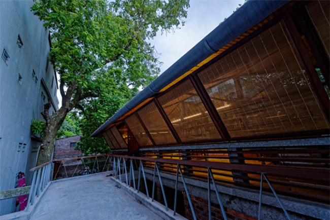 giua trung tam ha noi co ngoi nha tre truyen thong dep the nay sao? hinh anh 7