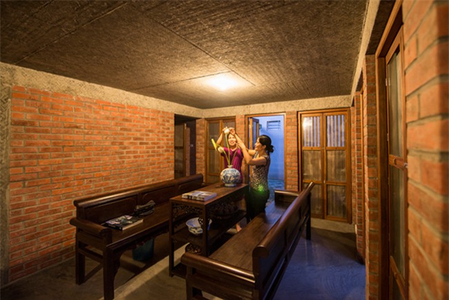 giua trung tam ha noi co ngoi nha tre truyen thong dep the nay sao? hinh anh 8