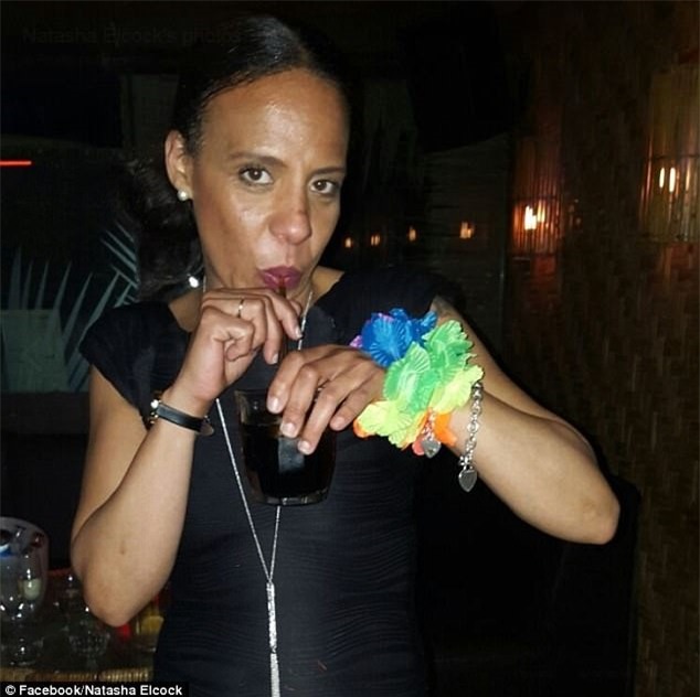 Vu chay London: Thoat chet than ky nho xa nuoc ngap nha hinh anh 1