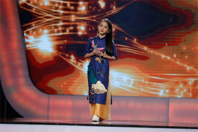 Xuất hiện bé 12 tuổi xinh xắn khiến Văn Hương phải gọi là thần đồng của Idol Kids - Ảnh 3.