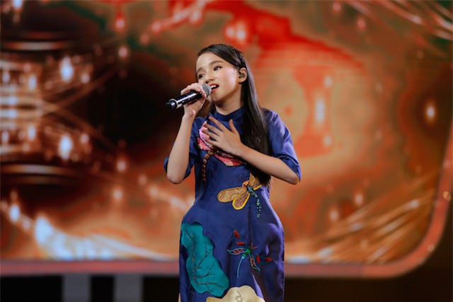 Xuất hiện bé 12 tuổi xinh xắn khiến Văn Hương phải gọi là thần đồng của Idol Kids - Ảnh 4.