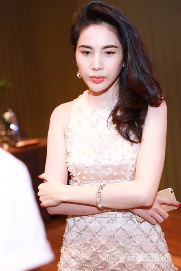 Mỹ nhân việt,diễn viên kiều trinh,hoa khôi nam em