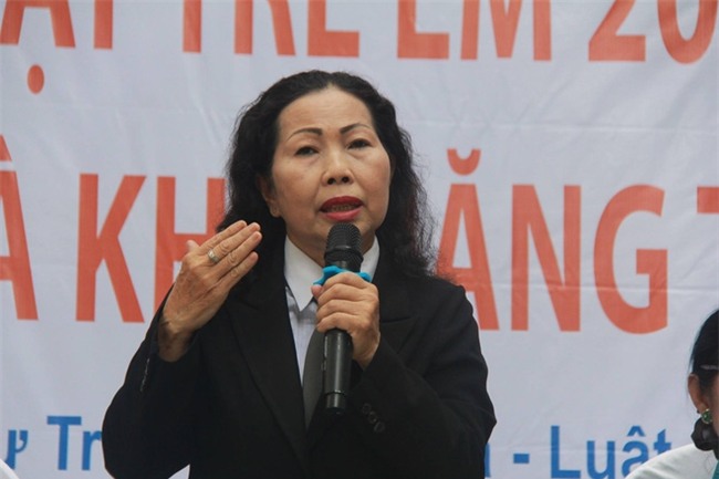 Vụ hai bé gái 6 tuổi song sinh bị hàng xóm xâm hại: Khó xử lý khi nghi can có dấu hiệu tâm thần - Ảnh 1.