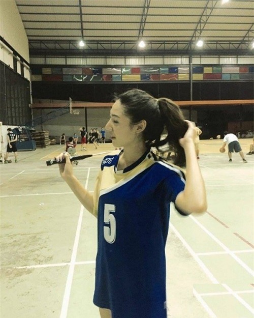 bi "da" vi rang ho, co gai bong dung mat tich roi ngoan muc lot xac khi quay tro lai - 4