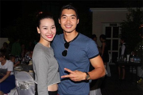 Trước khi bị đá vì trăng hoa, Trương Nam Thành từng mặn nồng với bạn gái hơn tuổi đến mức này - Ảnh 10.