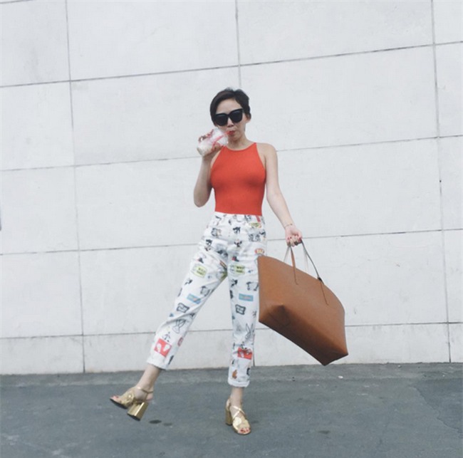 kho ai qua mat duoc toc tien ve cach mac do sexy ma khong phan cam nay ra duong - 5